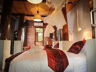 Malihom Private Estate Villa Balik Pulau Gerendaház